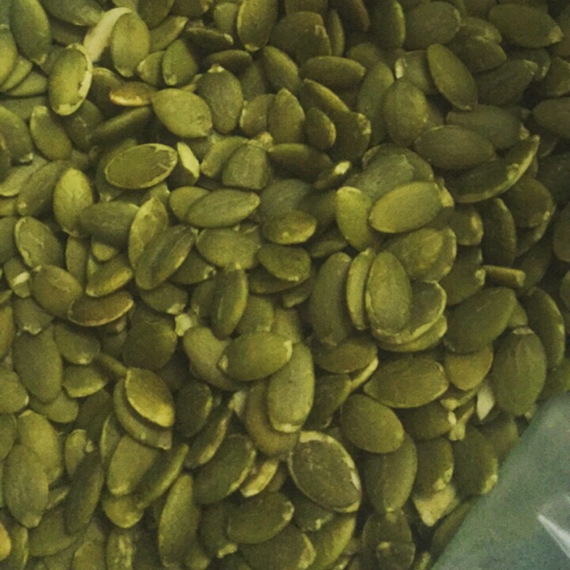 Hạt bí tách vỏ sấy chín