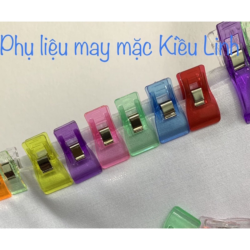10 cái  kẹp vải bằng nhựa.