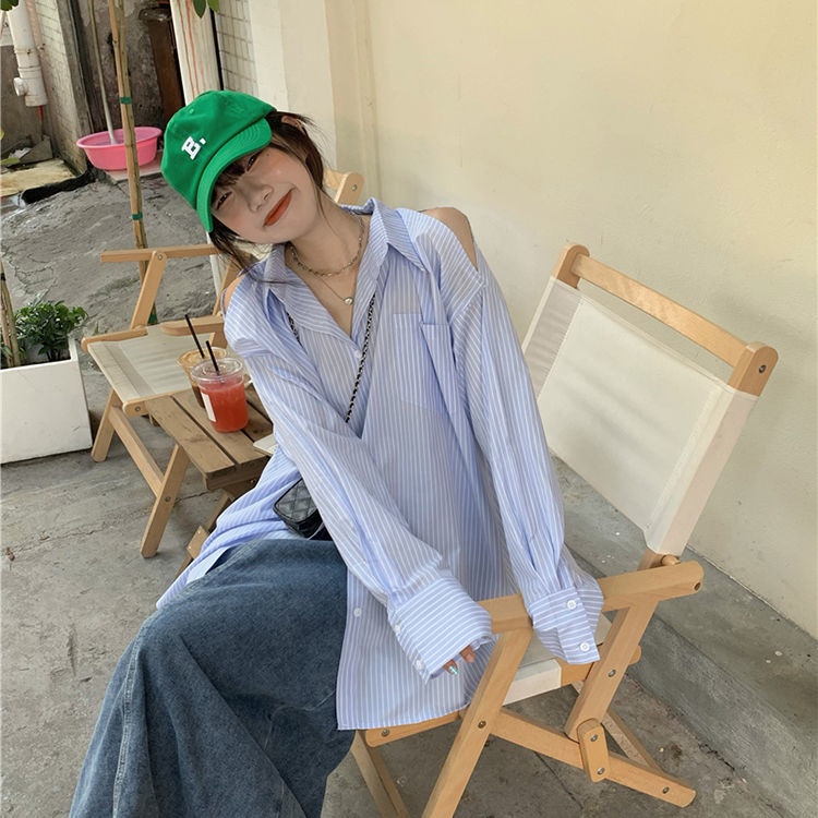 Áo sơ mi nữ tay dài trễ vai họa tiết sọc thời trang