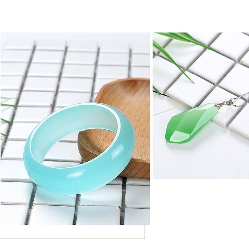 Khuôn Làm Trang Sức Bằng Đá Mã Não Thủ Công