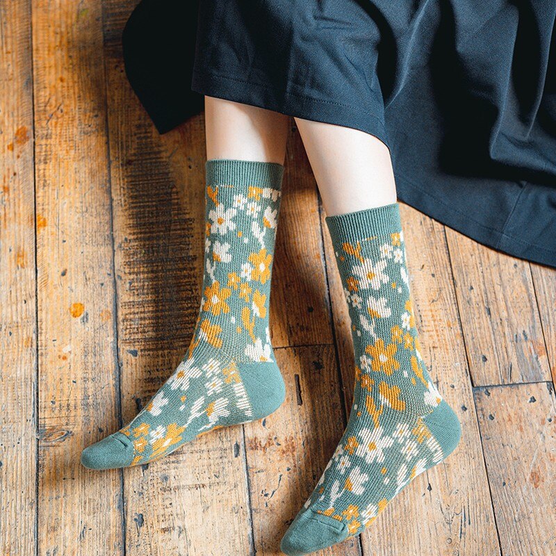 Retro Floral Cotton Women Mid-length Socks High Quality Double Needle Harajuku Style Lolita Sweet Girls Long Socks Women Socks