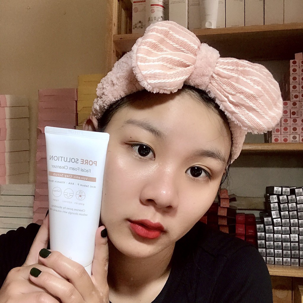 Sữa Rửa Mặt Tạo Bọt, Làm Sạch Sâu, Loại Bỏ Bã Nhờn Chiết Xuất Tro Núi Lửa Useemi Pore 150ml YENBEAUTY