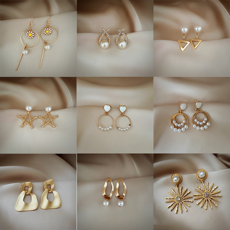 Khuyên Tai Nhiều Kiểu Dáng Độc Đáo Tùy Chọn