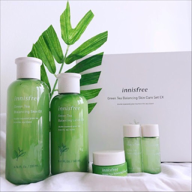 Bộ Dưỡng Ẩm Chuyên Sâu Từ Tinh Chất Trà Xanh Innisfree Green Tea Balancing Skin Care Set EX 5 món