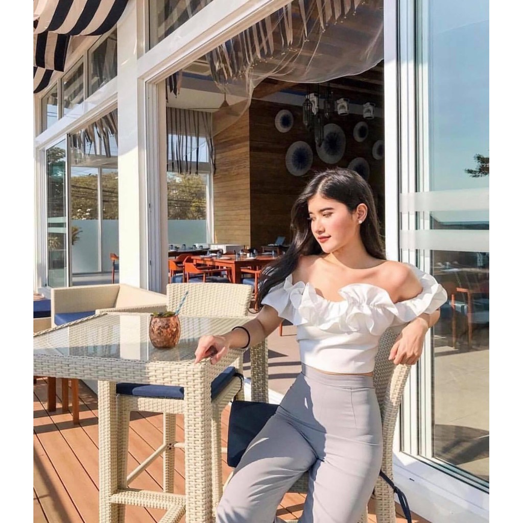 Áo Croptop Trễ Vai Nhún Bèo