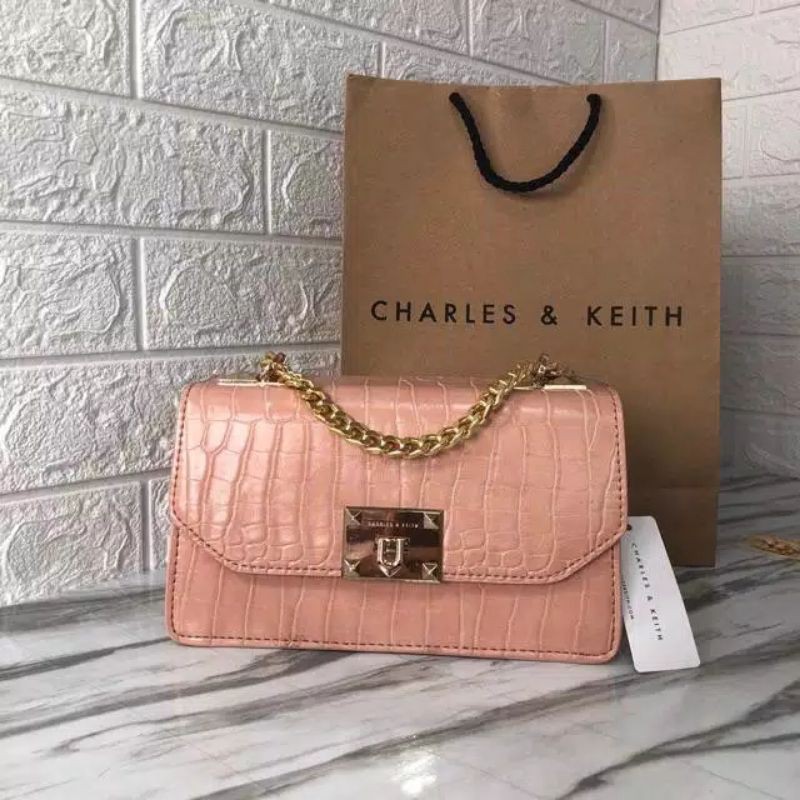 Túi Xách Charles & Keith Chính Hãng Cao Cấp