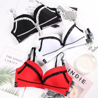 Sét 2 bộ lót của c Thảo hoàng