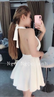 Đầm yếm hở lưng