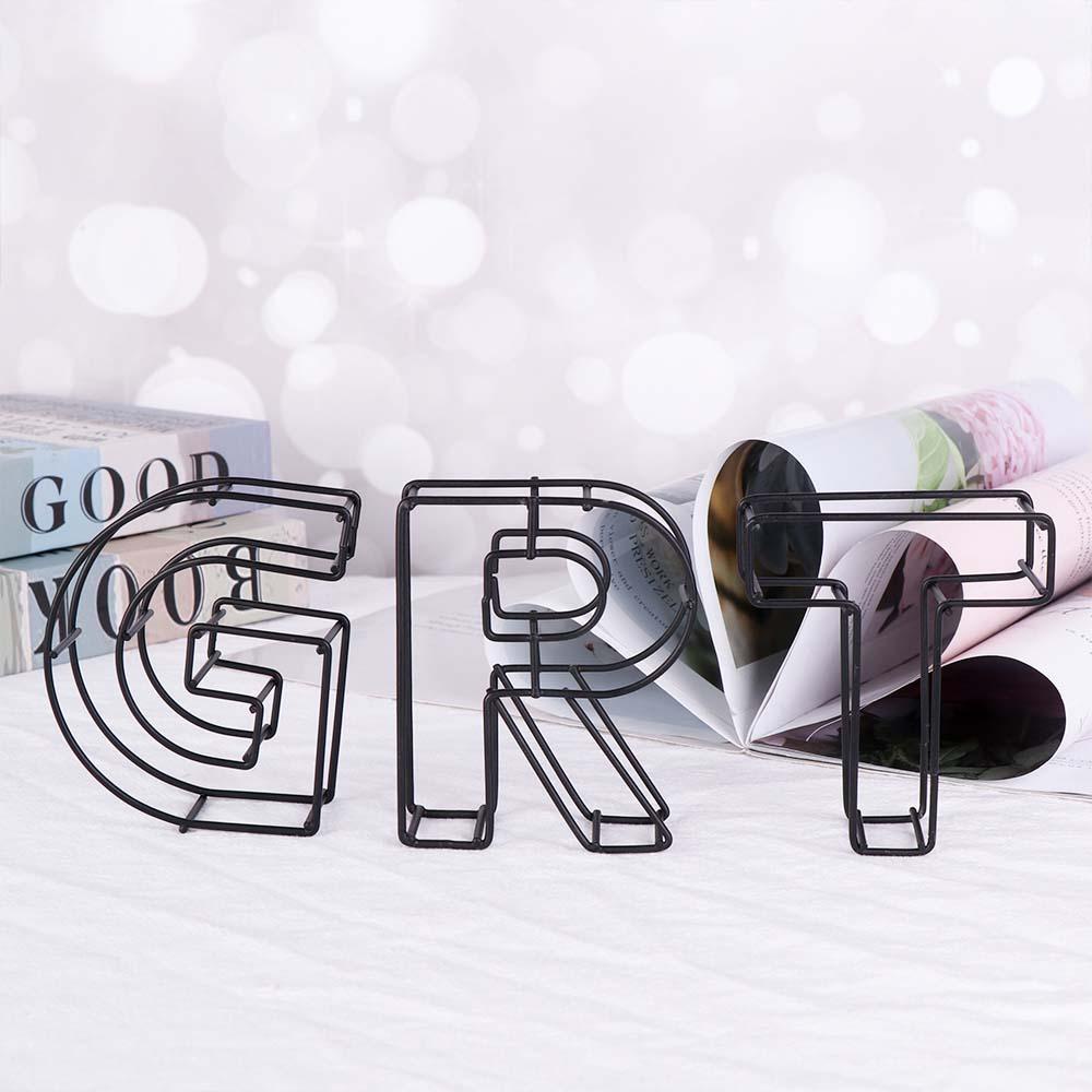 YIYU 1 Chữ Cái Tiếng Anh Bằng Sắt Trang Trí Nhà Cửa