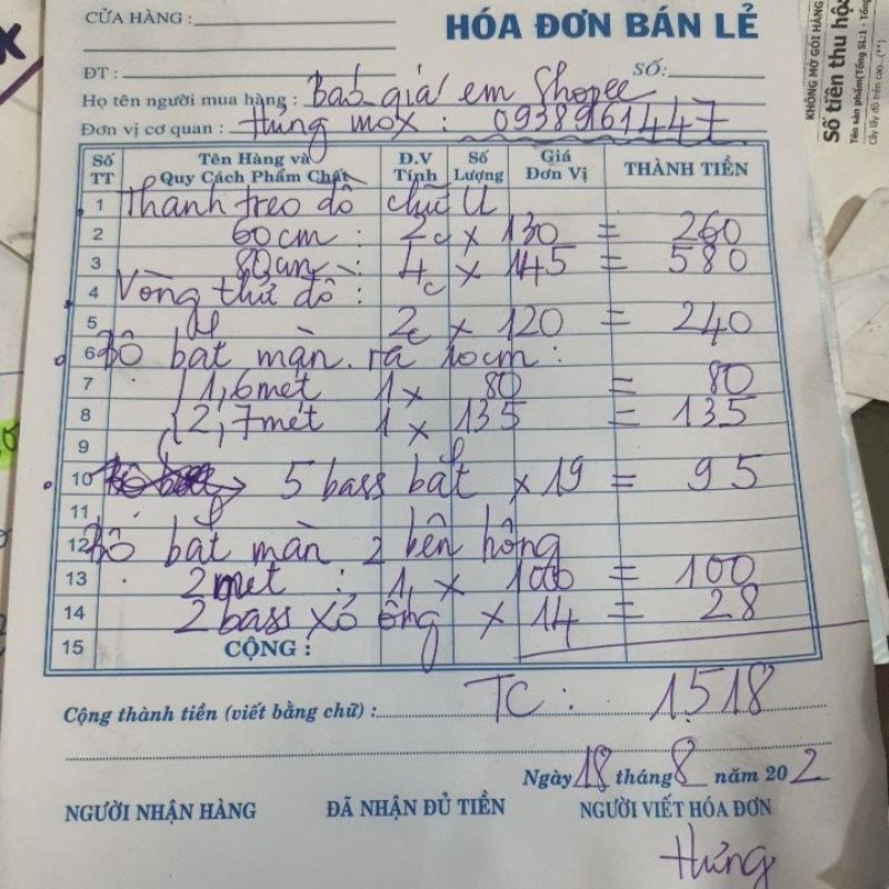 Đơn hàng trên shopee của ban gái ở Long An mở shop quần áo