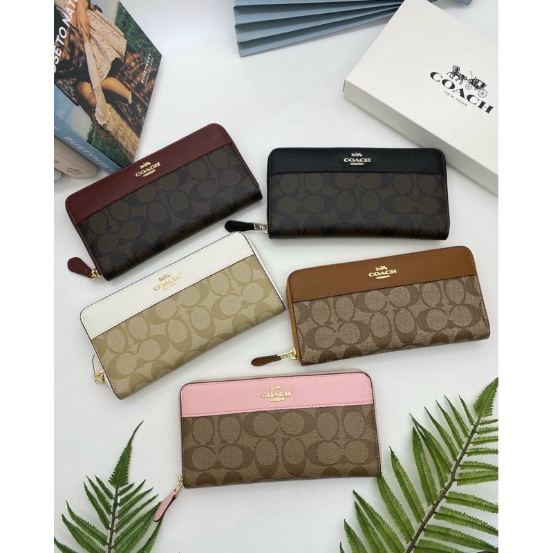 Ví Coach Accordion zip