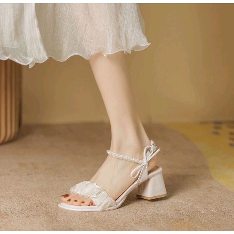 Gót bigsize quai hậu kết ngọc kèm nơ bảng ngang nhúng lụa size 35-45