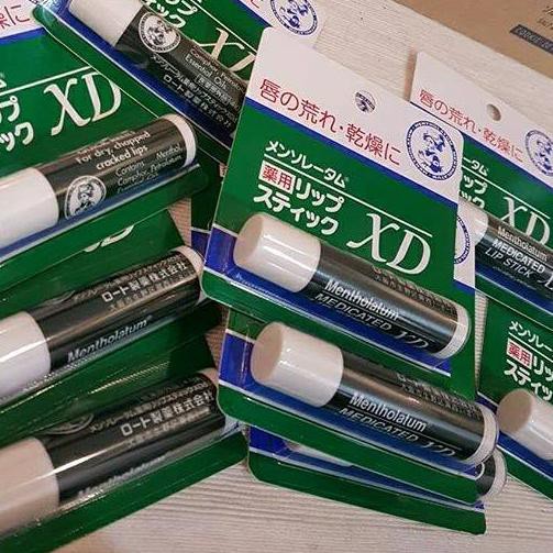 (Hàng Mới Về) Son Dưỡng Môi Mentholatum 2 Tông Màu Tùy Chọn