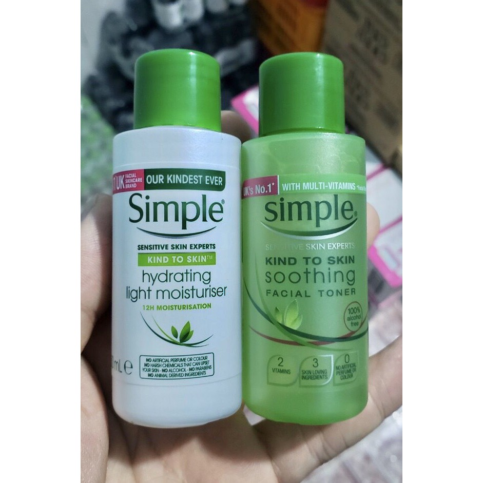 KEM DƯỠNG SIMPLE KIND TO SKIN HYDRATING LIGHT MOISTERISER 50ML chuẩn