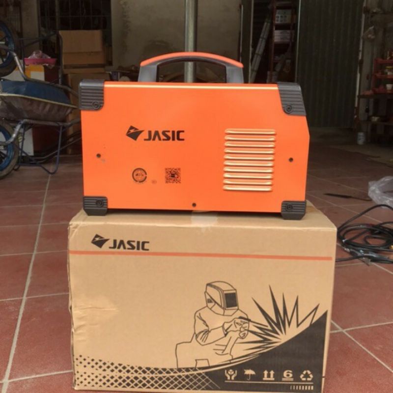 Máy hàn điện tử JASIC 250A