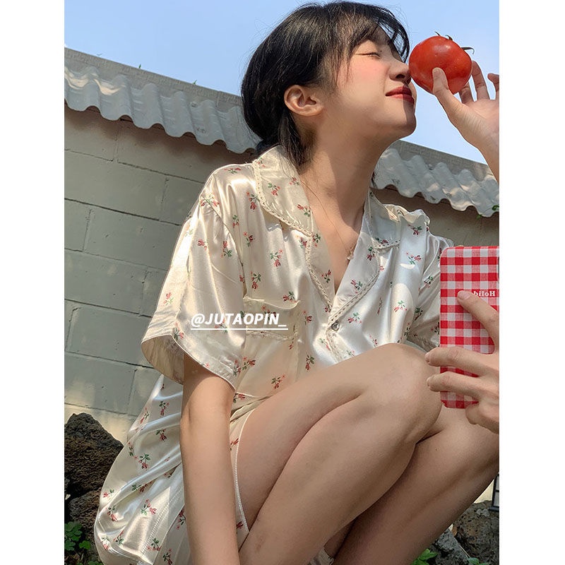 Bộ Đồ Ngủ Tay Ngắn Bằng Lụa Họa Tiết Hoa Thời Trang Phong Cách Hàn Quốc Cho Nữ