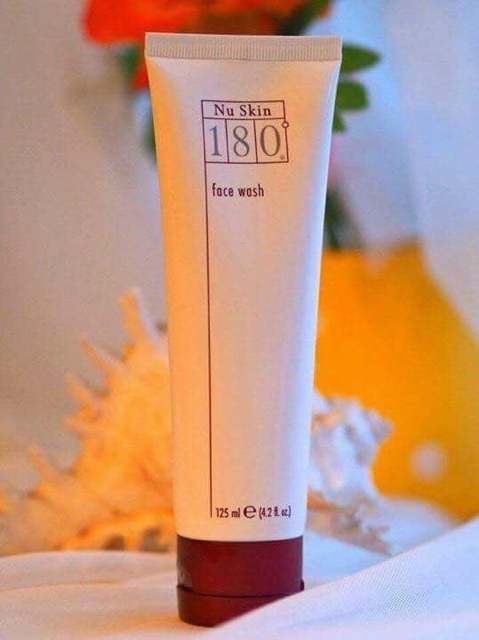 Sữa Rửa Mặt Nuskin 180