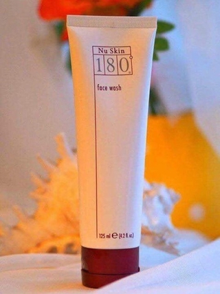 Sữa Rửa Mặt Nuskin 180(tem tiếng Anh)