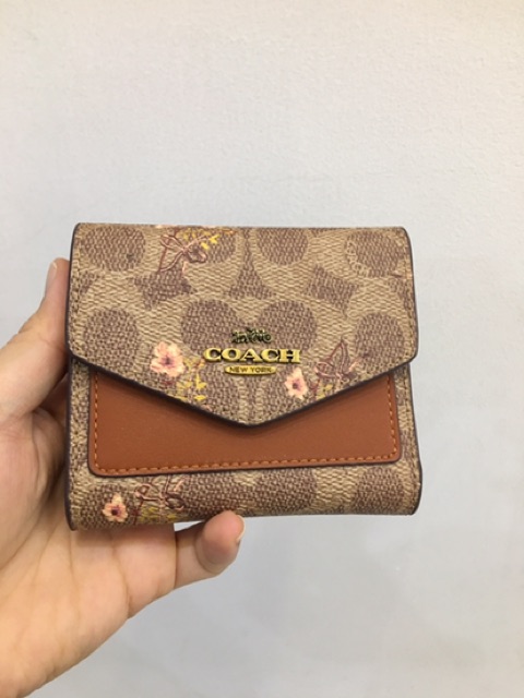 VÍ COACH HOA CHUẨN AUTH