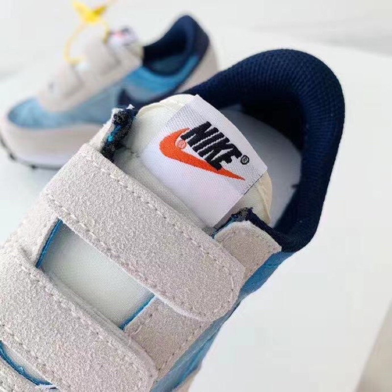 Giầy Nike MD bé trai, bé gái