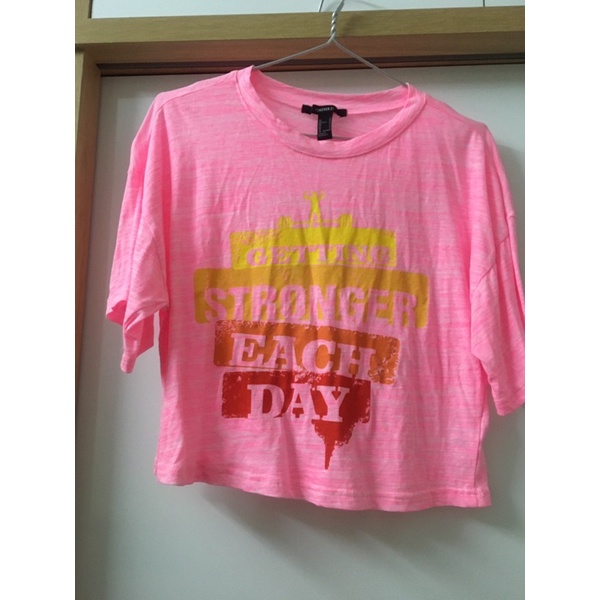 Pass áo hồng croptop f21 sz S