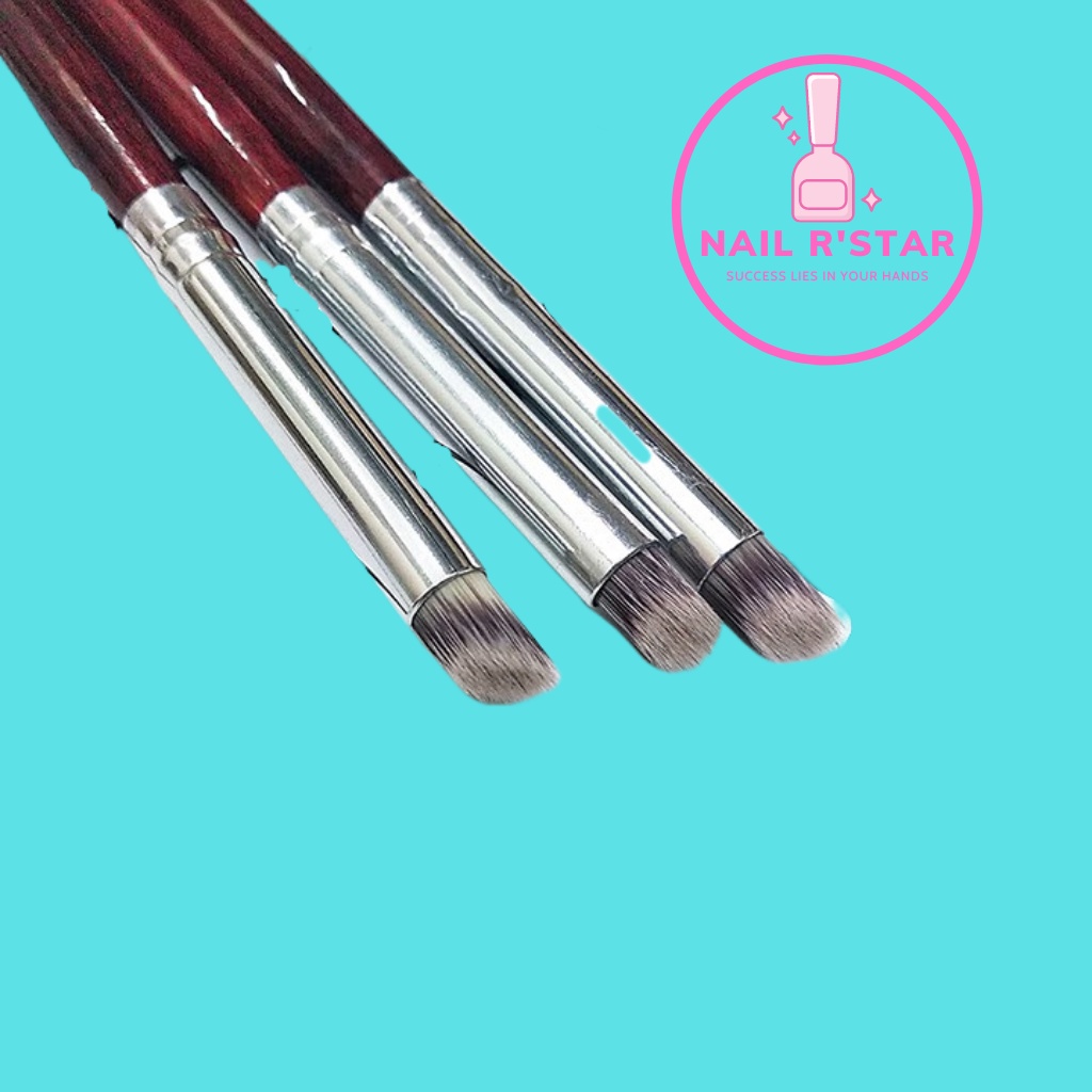 Cọ ombre cán gỗ đầu xiên NAIL R’STAR