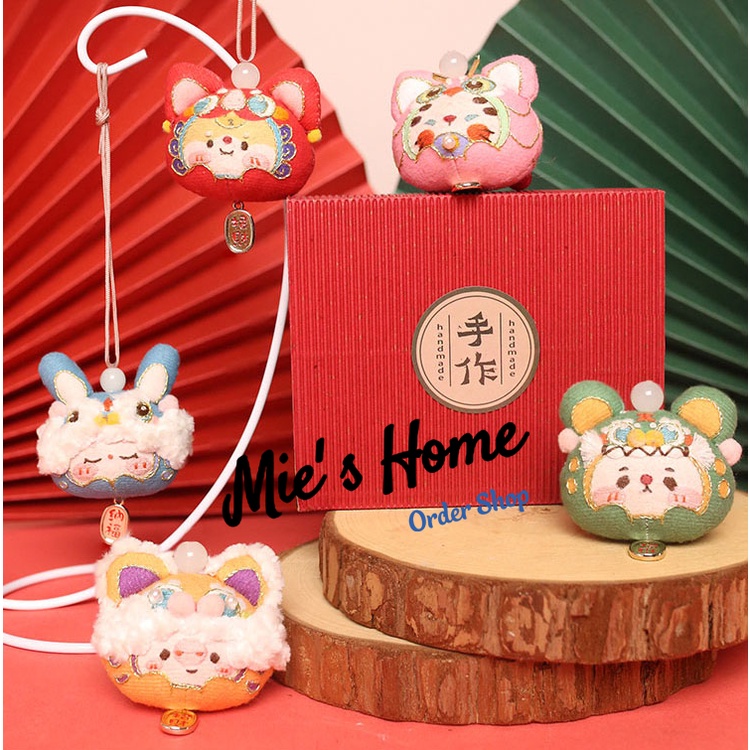 Gói Nguyên Liệu tự Thêu Tay - DIY Túi Thơm May Mắn Treo ô tô -TÚI THƠM CHÚ MÈO DỄ THƯƠNG - Móc khóa - Mie Handmade