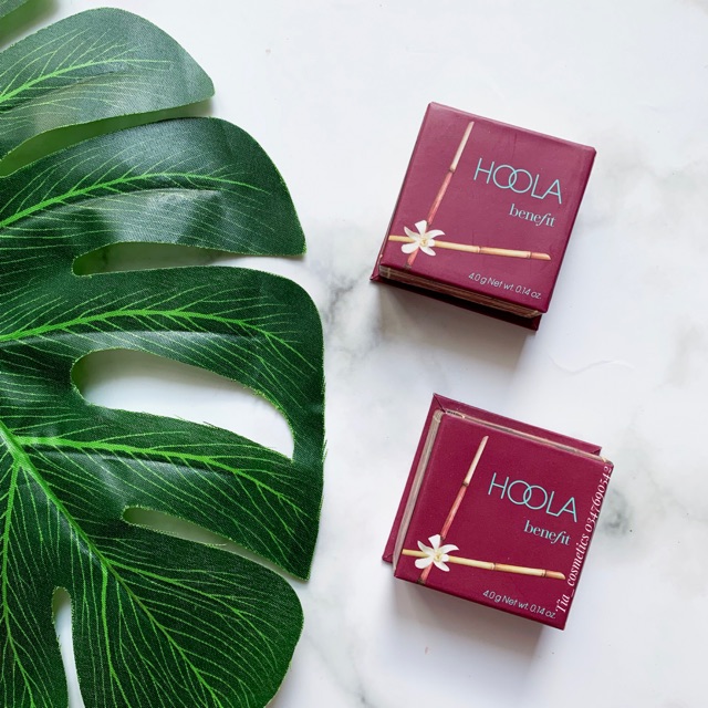 Phấn tạo khối Benefit - Hoola