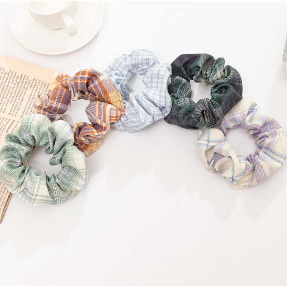 Dây buộc tóc scrunchies, dây cột tóc chun buộc tóc kẻ phồng dễ thương Hàn Quốc SC05 - VHT SHOP