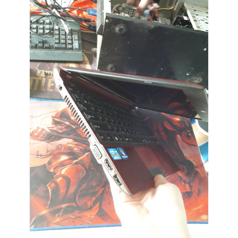 laptop asus nhỏ, màu đỏ đẹp như mới | WebRaoVat - webraovat.net.vn