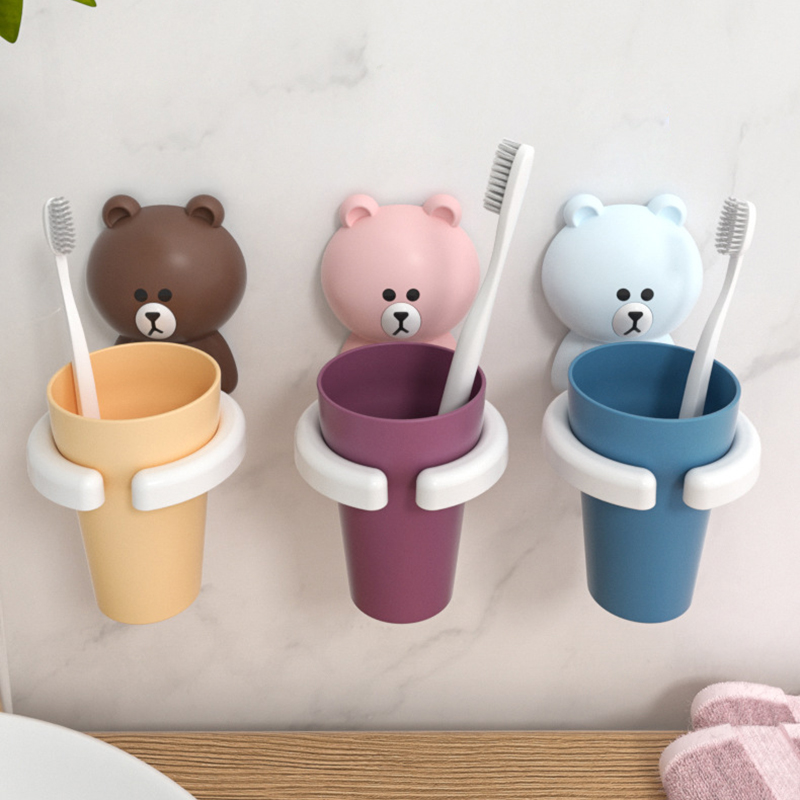 Ly cốc đựng bàn chải kem đánh răng dán tường hình gấu