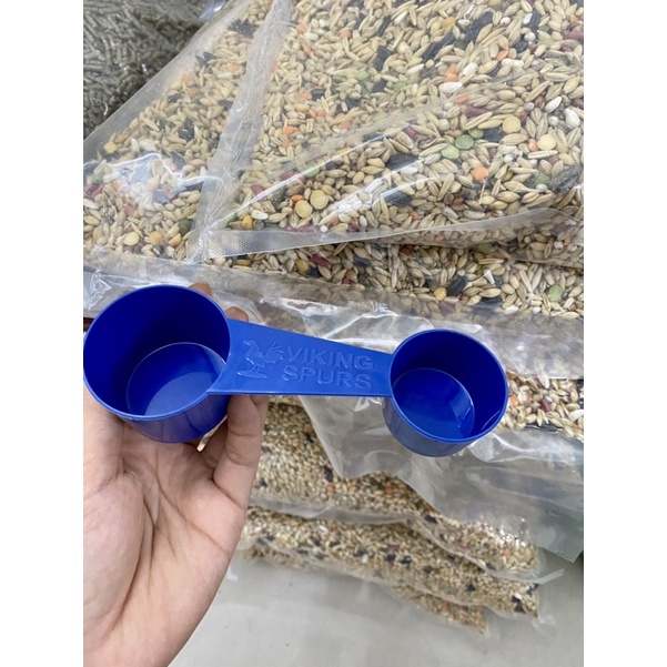 Muỗng định lượng múc thức ăn cho gà