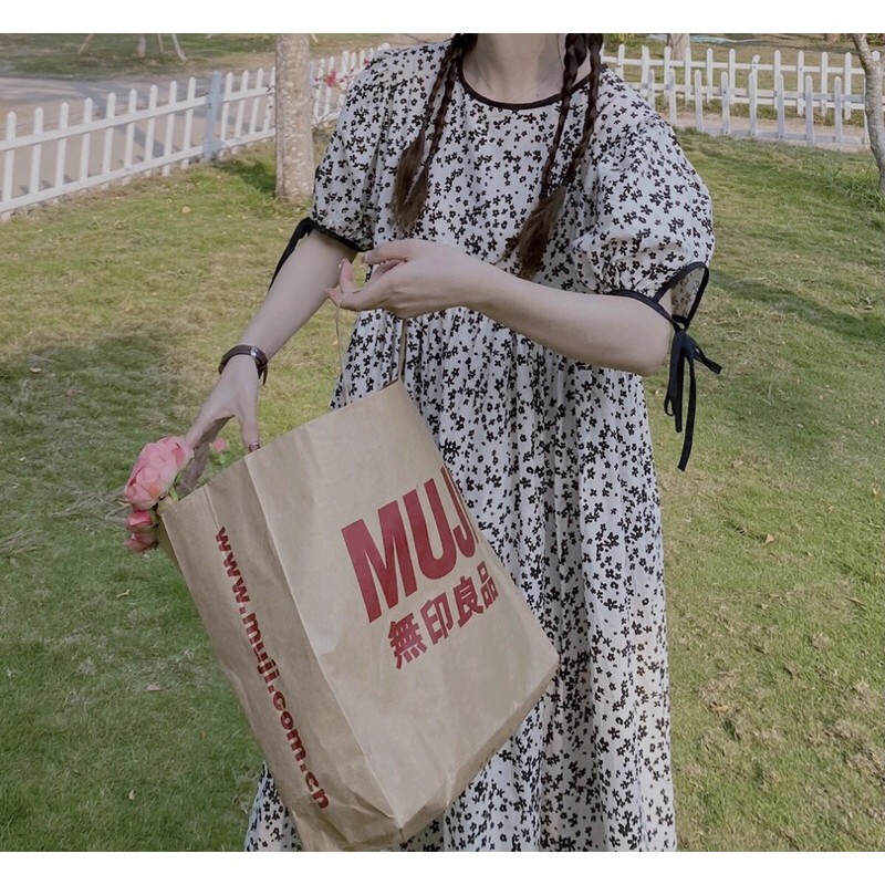 VÁY BABYDOLL HOA NHÍ TRẮNG ĐEN, TAY THẮT NƠ CỰC XINH | BigBuy360 - bigbuy360.vn