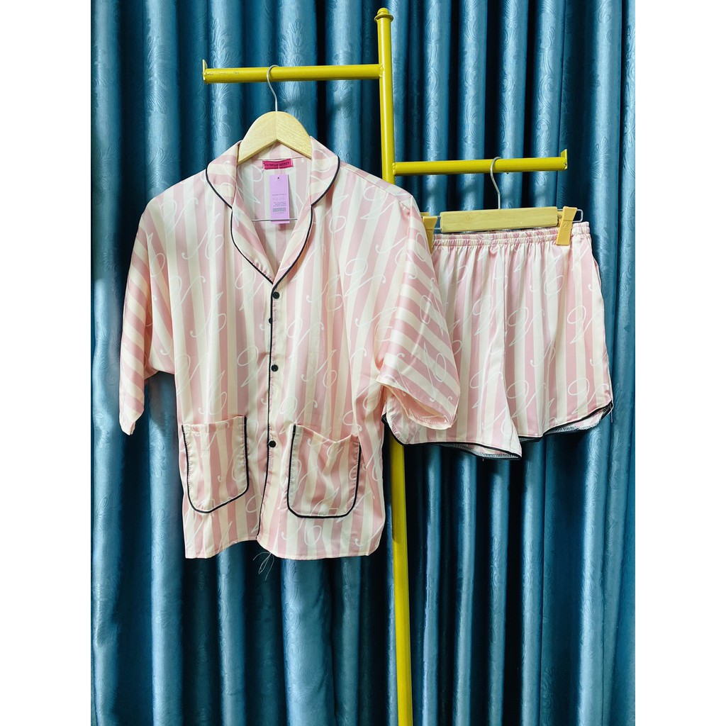 Đồ Bộ Lụa Latin- Tay Cánh Dơi Quần Đùi