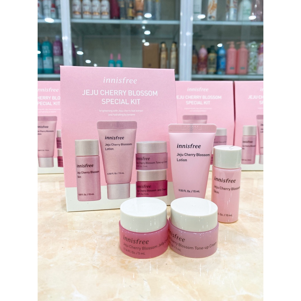 Bộ Kit 4 Món Dưỡng Trắng Da Innisfree Jeju Cherry Blossom Special Màu Hồng Mini Size Hàn Quốc