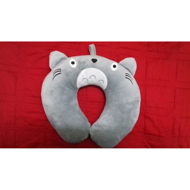 Gối chữ U Totoro
