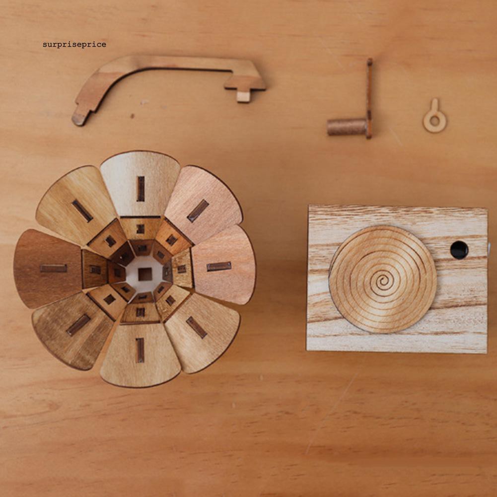 Hộp nhạc bằng gỗ phong cách cổ điển độc đáo dùng cho trang trí nội thất