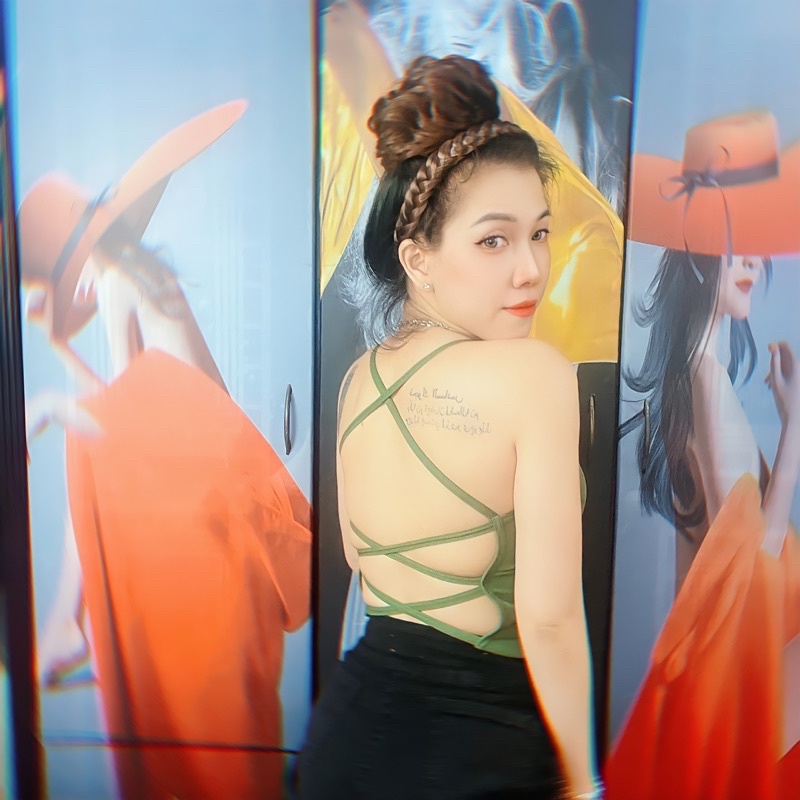 Áo croptop đan dây lưng 🤣a.35