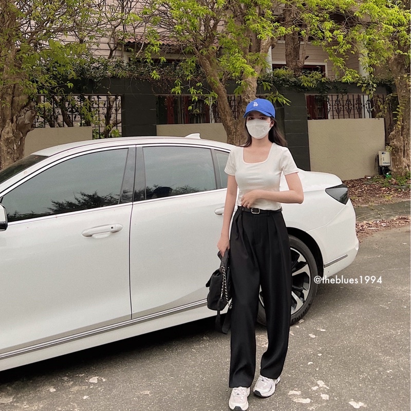 Áo Croptop Trơn Cổ Vuông