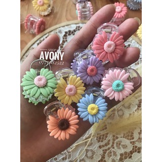 Kẹp 1/2 tóc dạng tròn đính icon cúc khuyết - Linzy