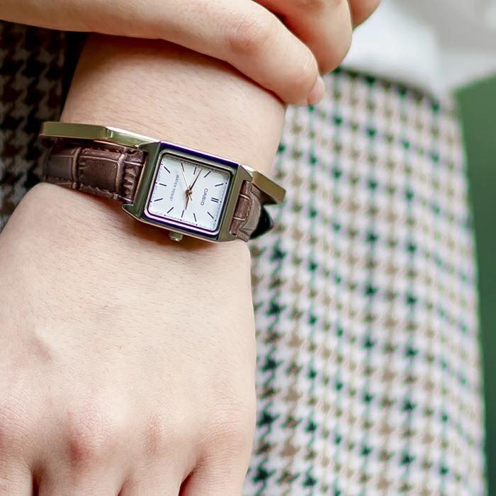 Đồng hồ Nữ Casio LTP-V007L-7E2, đồng hồ chính hãng, dây da nâu mặt trắng chỉ vàng
