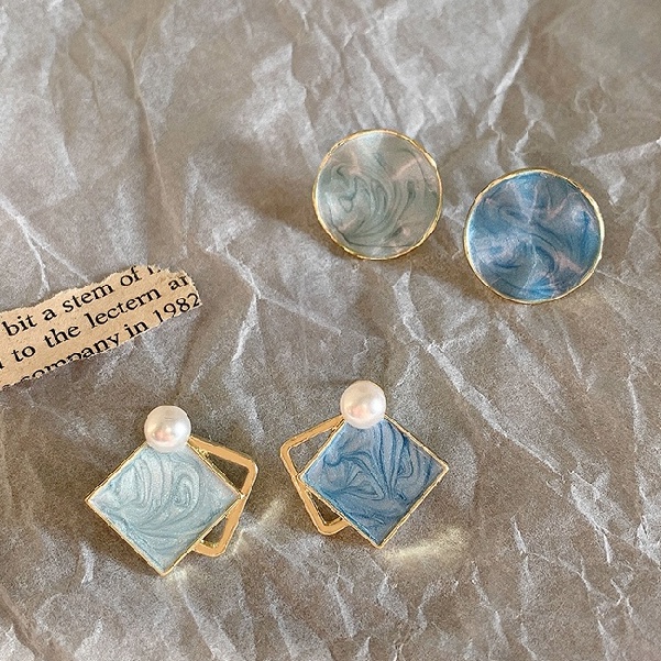 Khuyên tai đơn giản cổ điển tùy chọn kiểu dáng