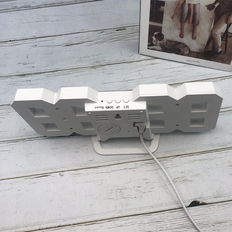 Đồng hồ led 3d treo tường, để bàn trang trí phong cách trẻ hiện đại