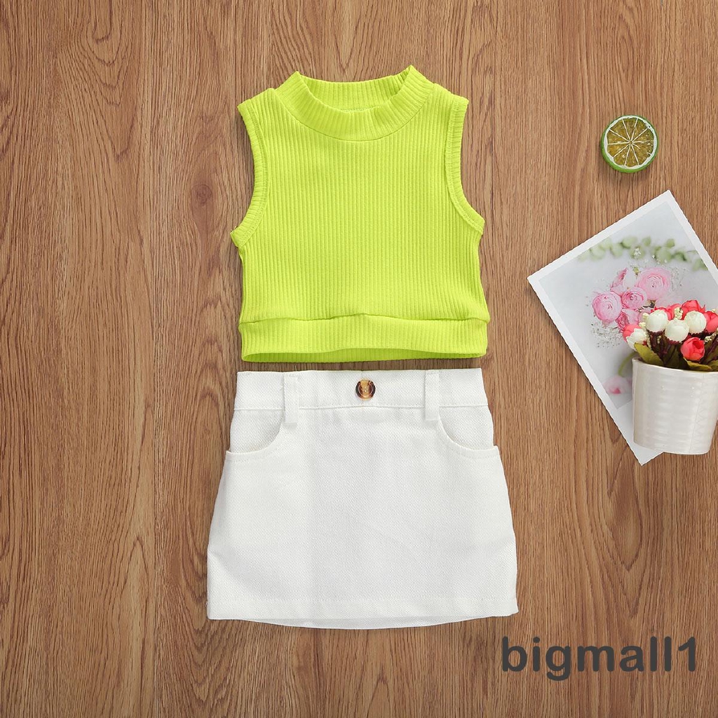 Set áo thun cộc tay cổ tròn màu xanh lá cây + chân váy trắng thời trang cho bé gái