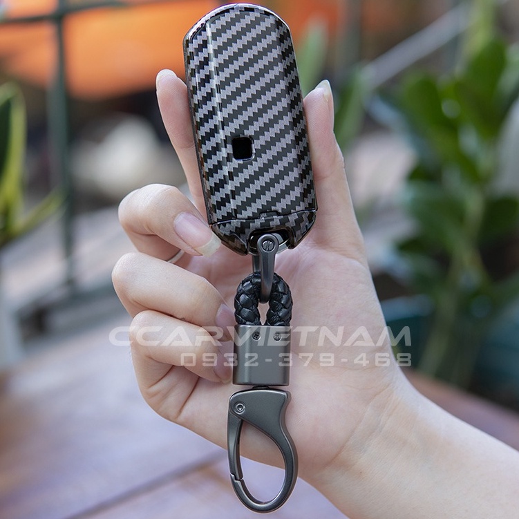 Ốp Khoá Ô Tô Mazda 2, 3, 6, CX5, CX8 (Mẫu 3 Nút) Vân Carbon