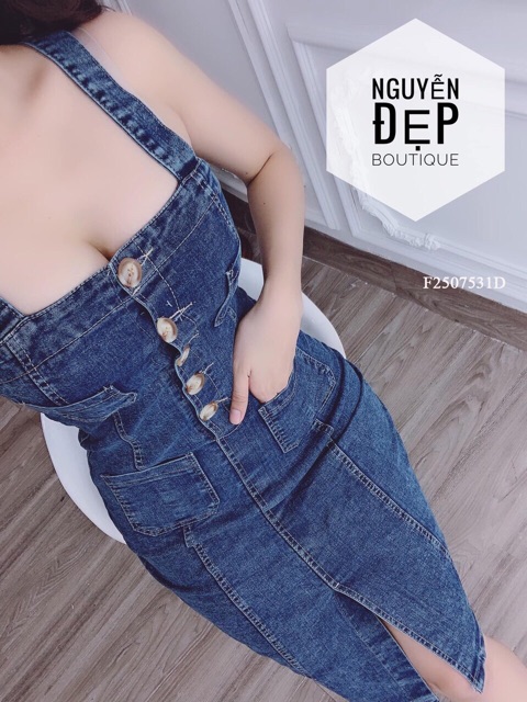 Đầm jean body xẻ cúp ngực phối nút 2 dây