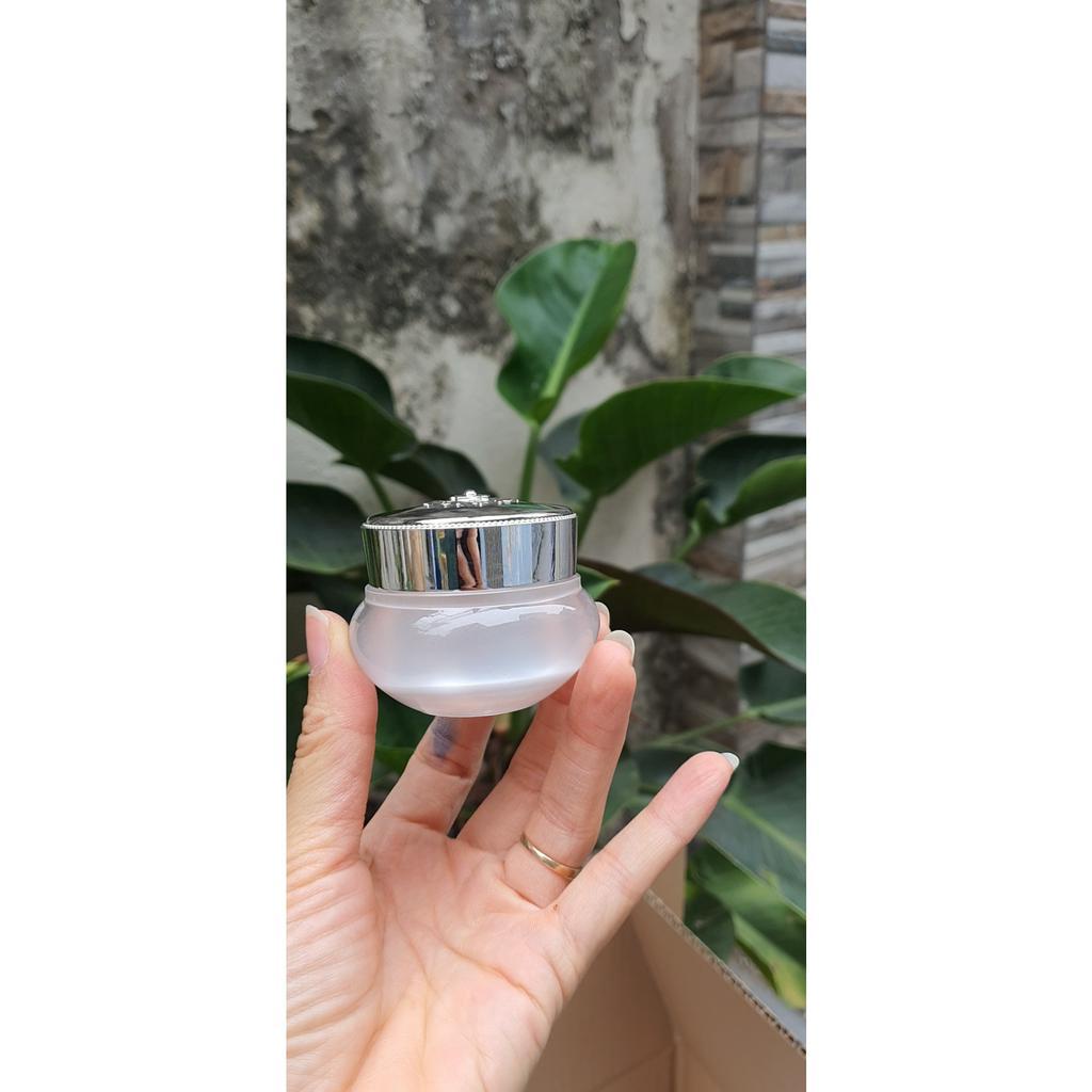 Hũ 25- 30g Acrylic đựng kem body cao cấp màu trắng