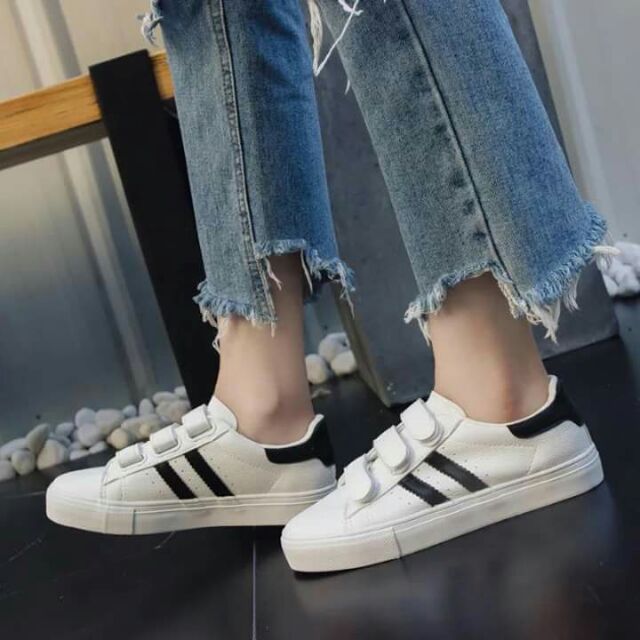 Giày thể thao e hằng