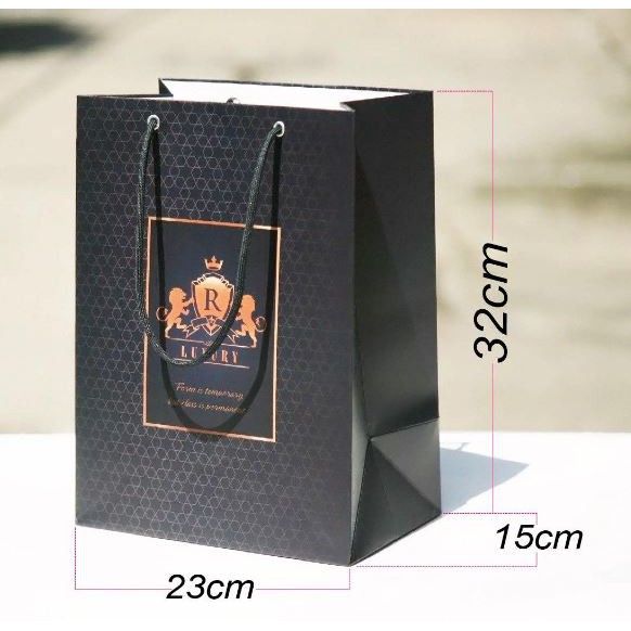 20 túi giấy Tết đứng (mẫu 3) đựng quần áo phụ kiện size 31x21x14 cm