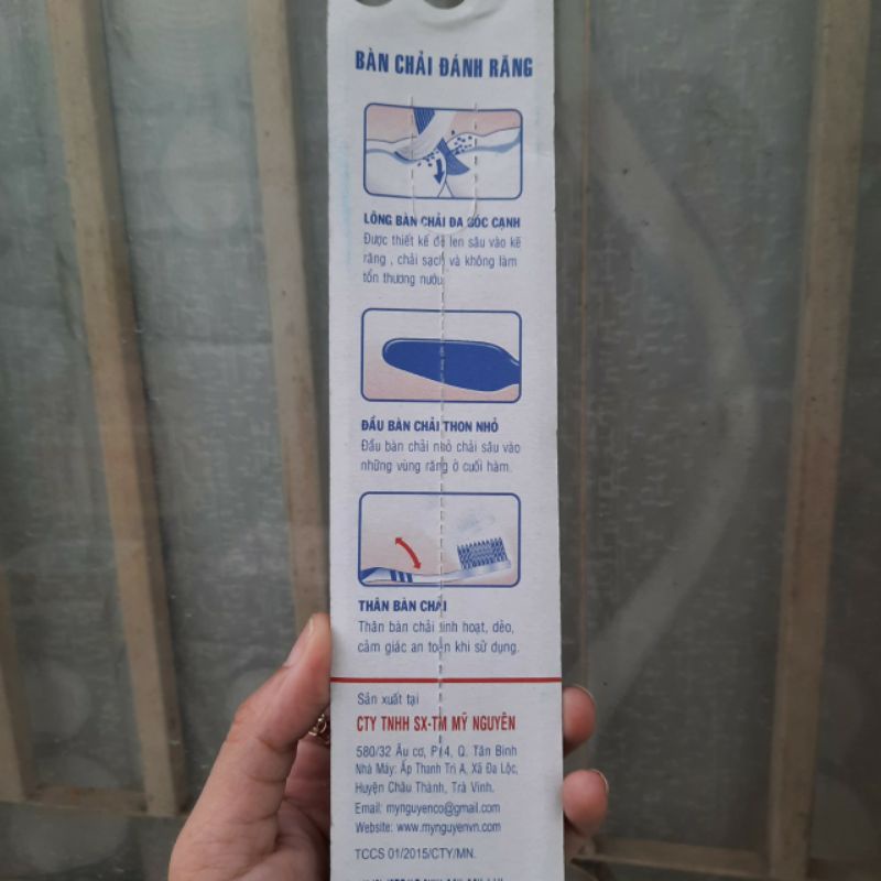 Combo 3 bàn chải đánh răng cho gia đình (2 cây lớn/1 cây nhỏ)